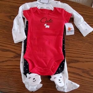 Carter's Newborn 3 piece set